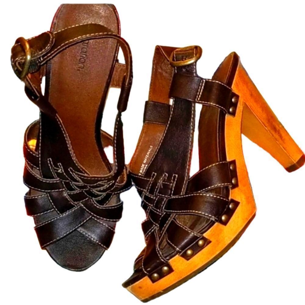 Xhilaration sandals